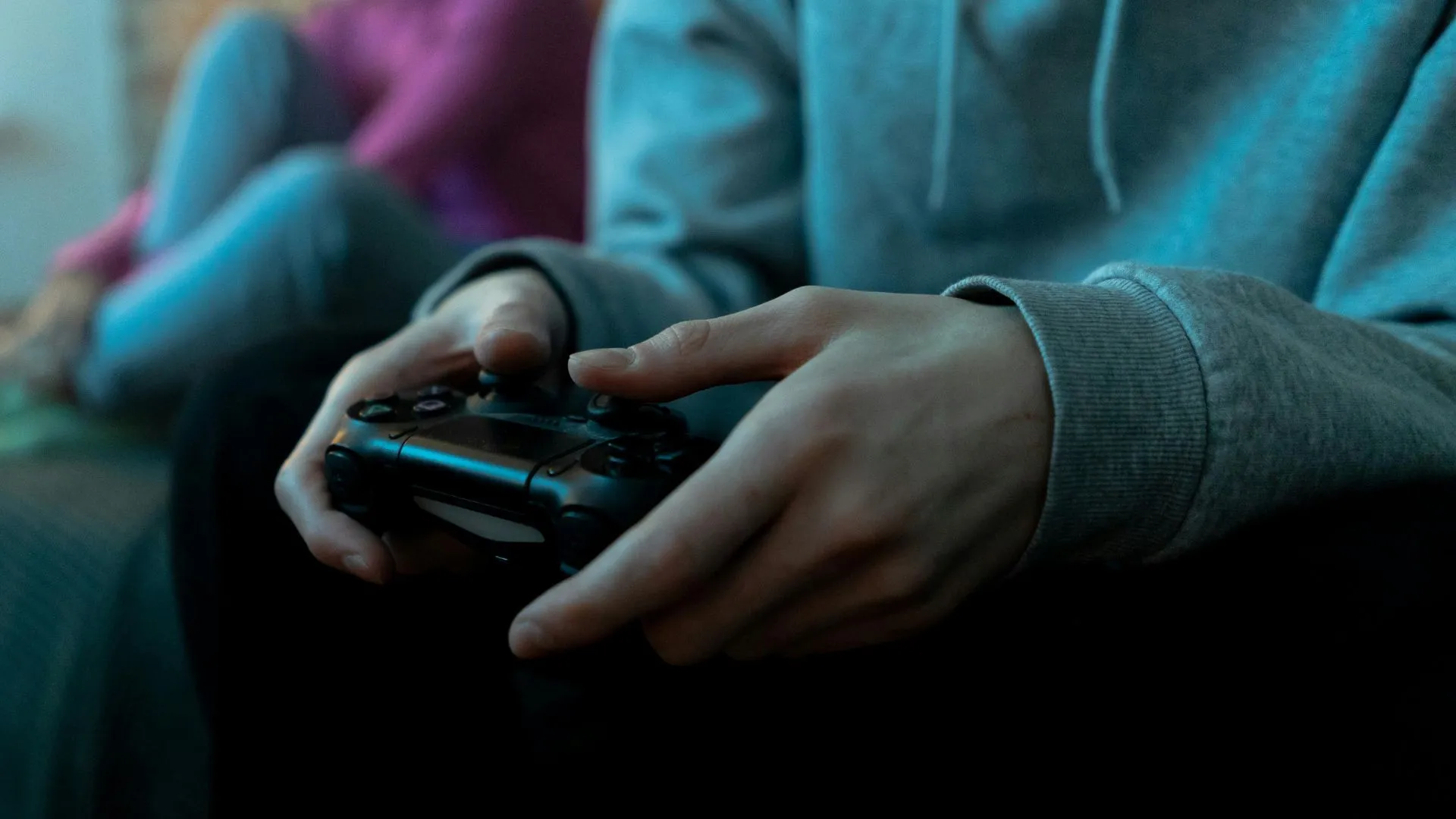 Más de 100 reclamos: Sernac denuncia a empresa digital de venta de videojuegos por trato violento y discriminatorio a consumidores