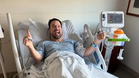 “Pensaba que me estaba dando un infarto”: George Harris se sometió a compleja operación de urgencia en Miami