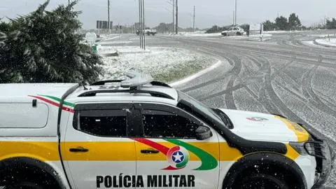 Reportan inusuales nevadas en ciudades de Brasil