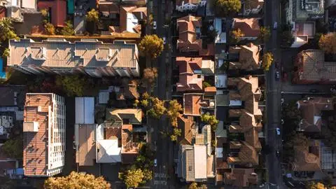 Ni Santiago ni Concepción: Esta es la ciudad más feliz de Chile según la IA