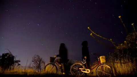 Lluvia de estrellas por restos del cometa Halley será visible en todo Chile: Fecha y horarios