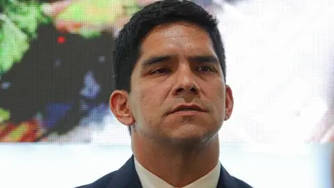 El tenso momento que vivió el alcalde Juan Pablo Spoerer con alumno al que se le aplicó Aula Segura en San Pedro de la Paz