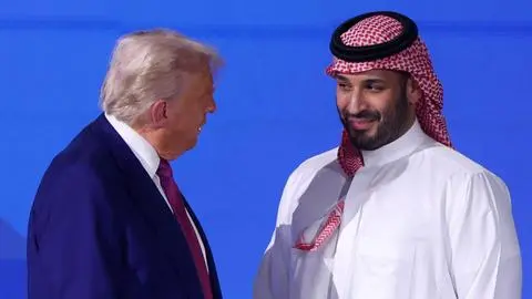 Trump anuncia el fin de sanciones a Siria tras reunión con el príncipe heredero saudí y el presidente turco