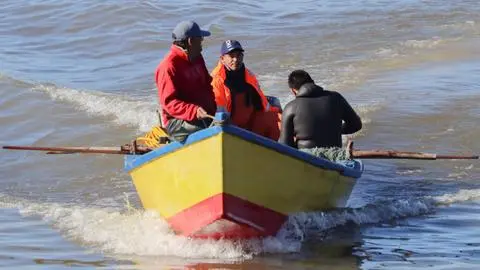 Encuentran celular de uno de los pescadores desaparecidos de San Pedro de la Paz
