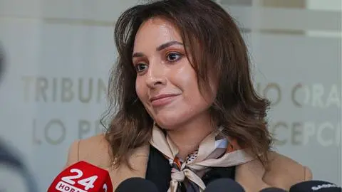 Autorizan suspensión de cautelar de Camila Polizzi: Recibió jugosa oferta de trabajo en Santiago