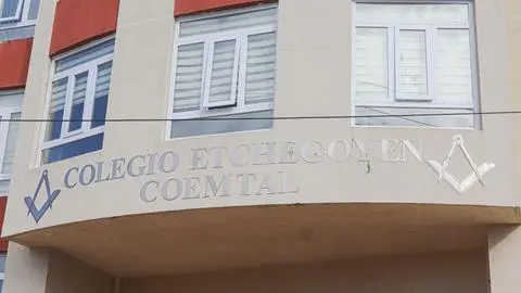 Detienen a estudiante que habría intentado apuñalar a inspector de colegio en Talcahuano
