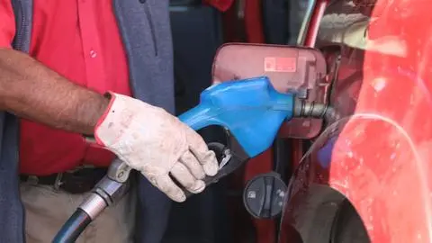 El precio del petróleo se dispara más de un 8% tras el ataque de Israel a Irán
