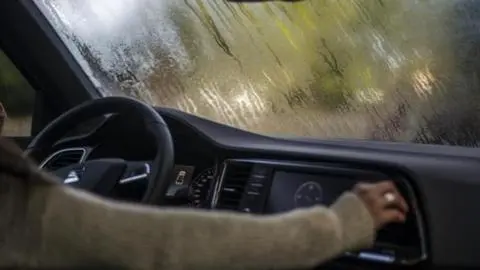 La solución para los vidrios empañados: El truco que será tu mejor compañero en el invierno