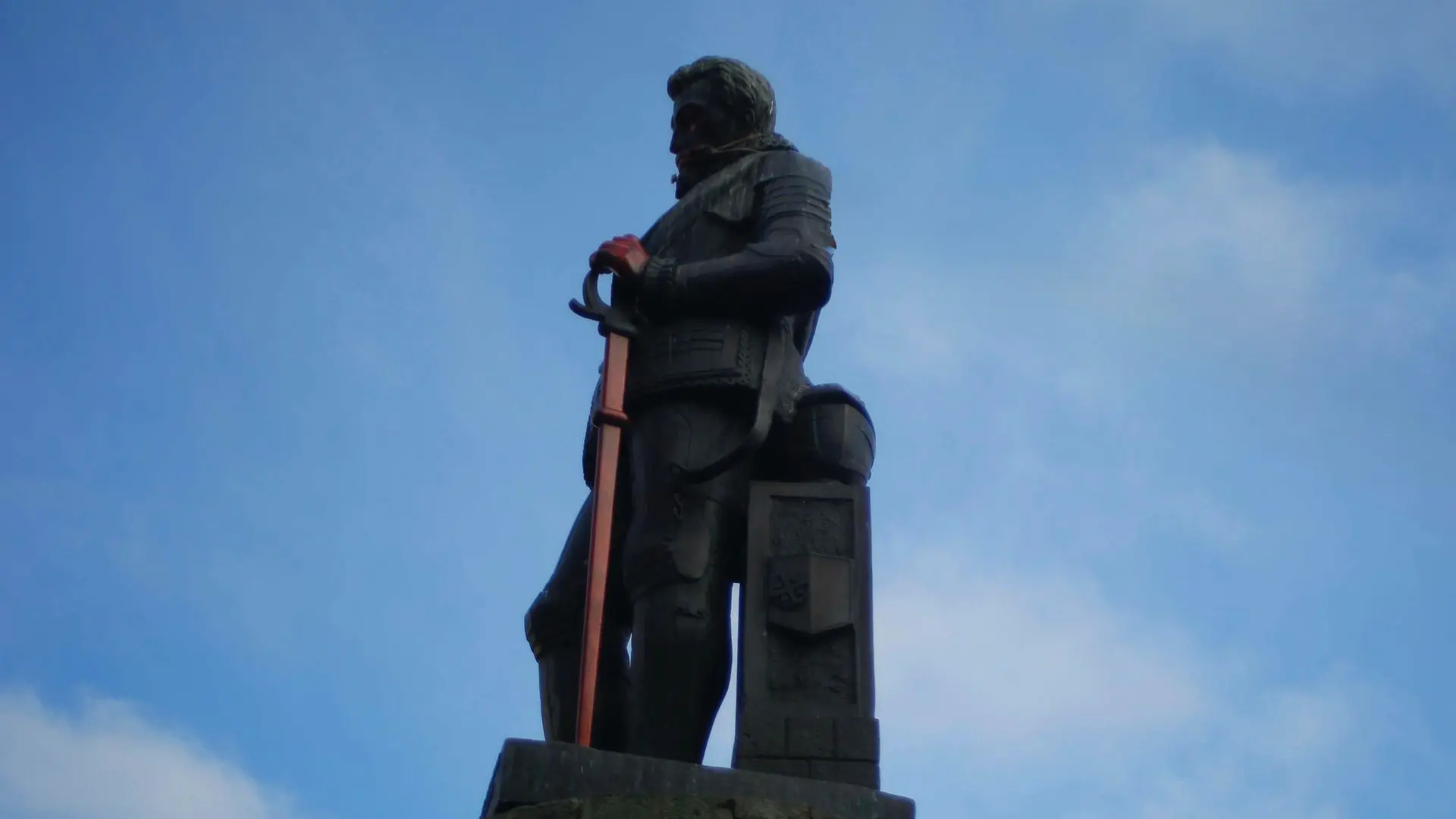 Municipalidad de Concepción busca el retorno del monumento Pedro de Valdivia: Presupuesto es cercano a los $60 millones