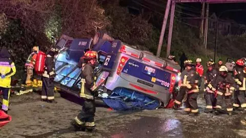 Grave accidente de micro Las Galaxias en ruta desde Chiguayante a Concepción deja una persona fallecida
