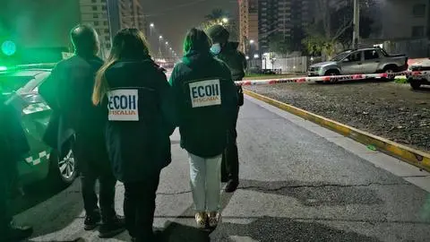 Llegó por sus propios medios al hospital: Hombre de 29 años muere tras ser baleado al interior de un vehículo en La Cisterna