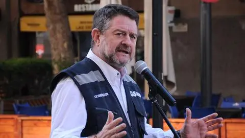 ¿Qué hizo Orrego? Gobernador de Santiago enfrentaría otra causa penal tras informe de Contraloría sobre irregularidades