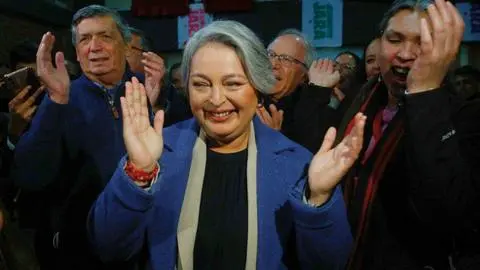 Jeanette Jara se impone con abrumadora ventaja sobre Tohá y se encamina a las Presidenciales por el oficialismo