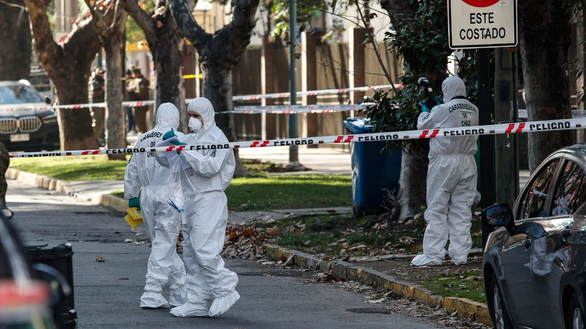 Identidad de la víctima y primera teoría: Lo que se sabe del asesinato de un hombre a la salida de un edificio en Ñuñoa