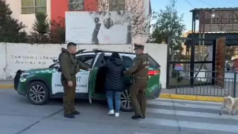 Mujer con amplio prontuario delictivo termina detenida al acudir a local de votación para ser vocal de mesa