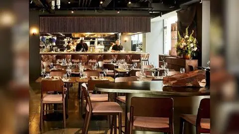 Humitas, milcaos y pastel de choclo en Londres: Abren nuevo restaurante de comida chilena cerca del Palacio de Buckingham