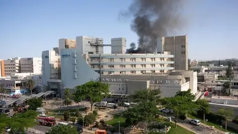 Irán bombardea uno de los hospitales más grande de Israel: Reportan 72 heridos