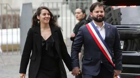 Día clave para Paula Carrasco y Presidente Boric: Ingresan al hospital por posible nacimiento de Violeta