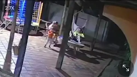 Ella murió: Niño de dos años le disparó a su madre por accidente en Brasil