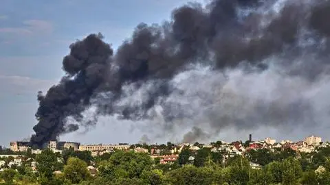 Al menos 3 muertos y 6 desaparecidos: Rusia lanza uno de sus mayores ataques contra la ciudad ucraniana de Járkov