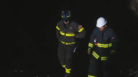 Dos casas destruidas y tres muertos tras feroz incendio en Chiloé