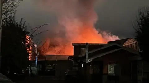 Incendio en Concepción deja una persona fallecida y múltiples inmuebles destruidos