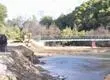 Puente público construido en terreno privado fue cerrado por el dueño aislando a vecinos de Hualqui
