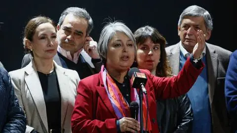 Jeannette Jara descarta renunciar al Partido Comunista de cara a las próximas elecciones