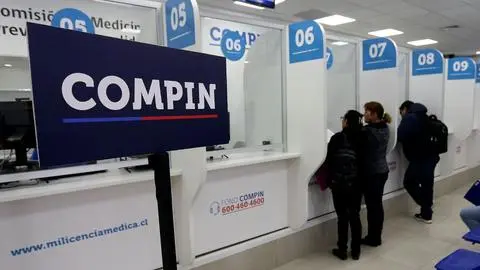 Rechazan licencias médicas presentadas por la denunciante de Manuel Monsalve