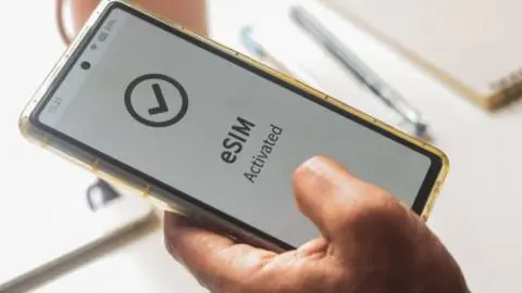 Aerolínea chilena tendrá disponible eSIM para sus clientes: Los países en los que estará disponible