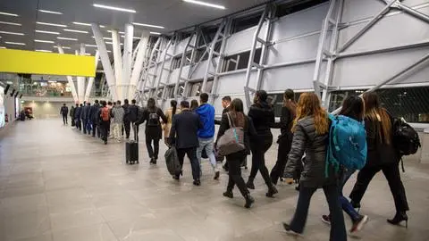 Por tráfico, robo y porte ilegal de armas: Gobierno realiza vigésimo operativo de expulsión de migrantes en 2025