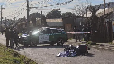 Mujer muere tras impacto de camión con motocicleta en Talcahuano