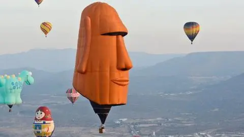 Moai aerostático: Chile participará en festival de globos de Capadocia y puedes ser parte de la travesía