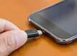 ¿El celular o el cargador primero? El error que muchos cometen al enchufar su teléfono