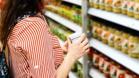 Denuncian a 4 marcas por vender “jurel falso” en supermercados chilenos: contienen pescados de menor calidad