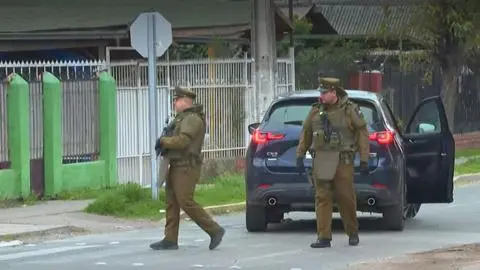Sujeto armado se parapeta y enfrenta a Carabineros en plena persecución en Maipú