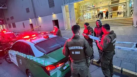 Adolescente fue baleado afuera del Mall del Centro en Concepción: Iba a vender un celular tras coordinar encuentro por Facebook