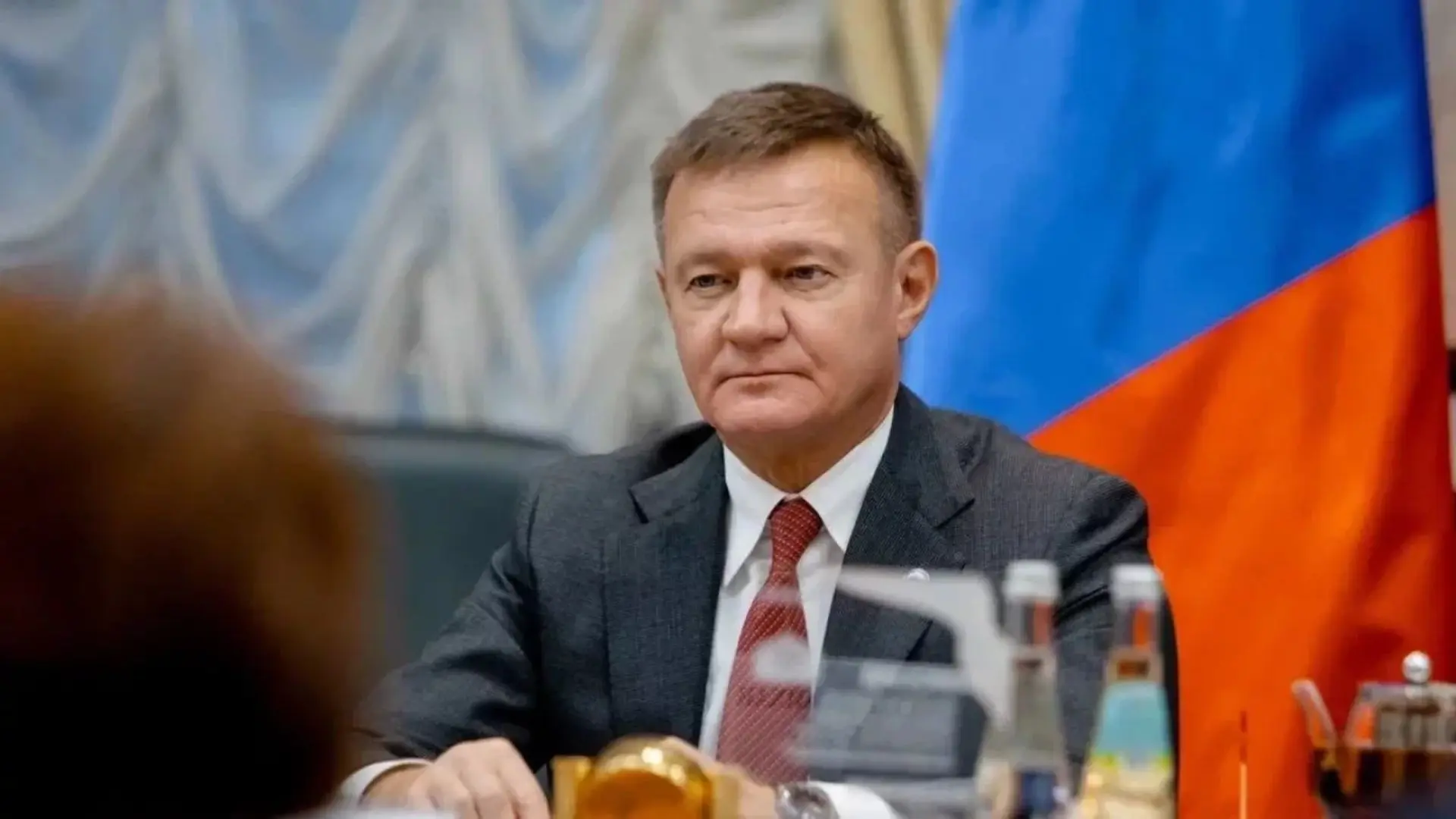 Ex ministro de Rusia es hallado muerto a horas de ser destituido: Medios estatales lo tildaron como un suicidio