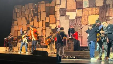 “Este es su momento”: Los Bunkers protagonizan tierno momento con niño durante concierto en Concepción
