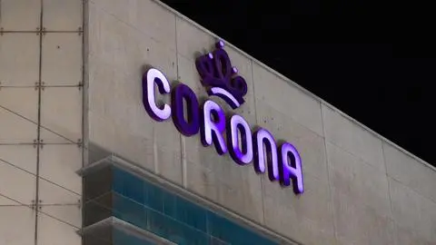 Corona toma radical decisión en su última semana antes del cierre definitivo