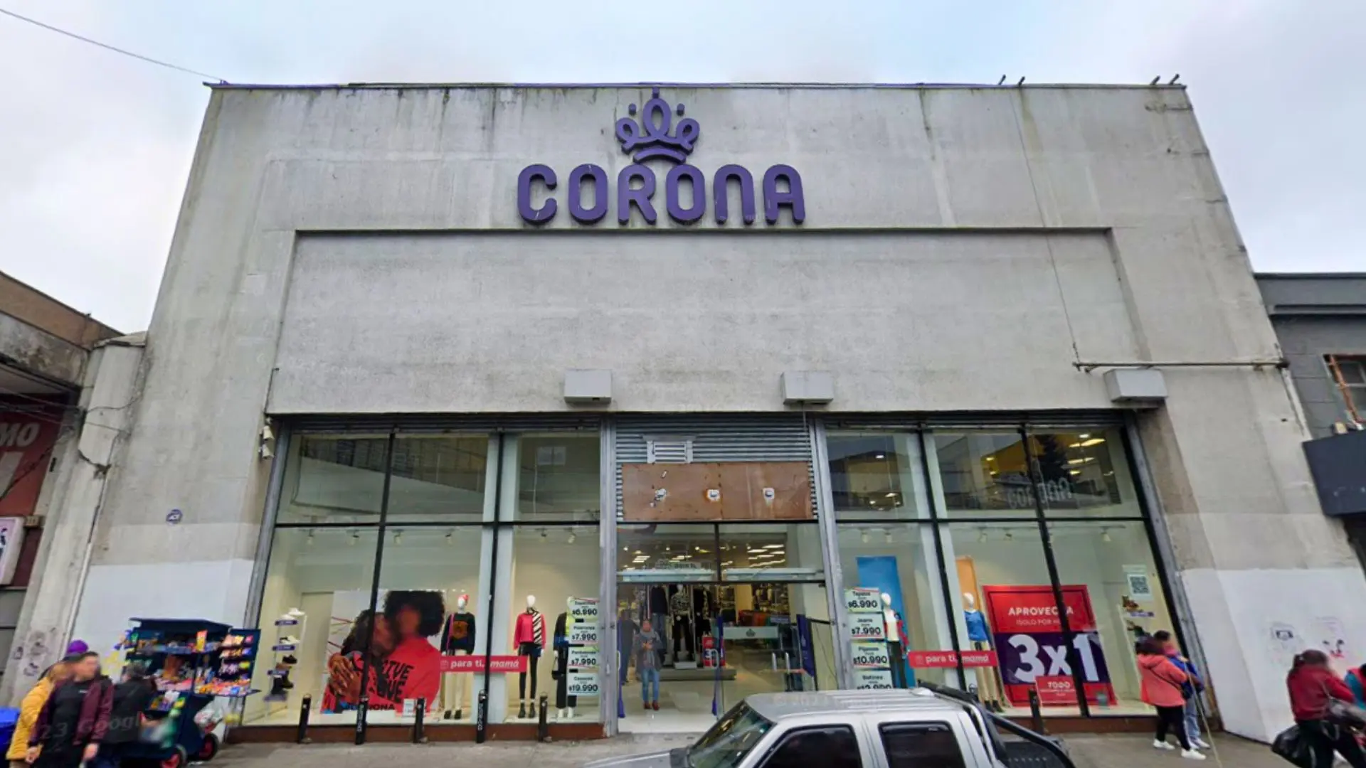 Trabajadores de Corona en el limbo a la espera de sus finiquitos: CAJ asesora a los afectados en Concepción