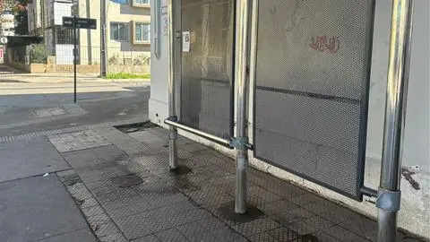 Los paraderos sin asientos de Concepción: Cuando la arquitectura se vuelve hostil con los usuarios