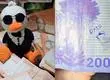 Joven ofrece $2 millones a quien encuentre billete que dejó en la Vega Central: Debe tener particular dibujo
