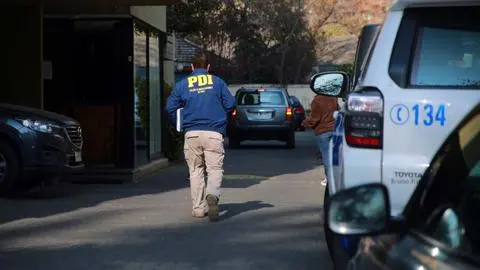 Investigan a expololo de su pareja: Joven de 17 años muere tras ser baleado al interior de un departamento en Renca