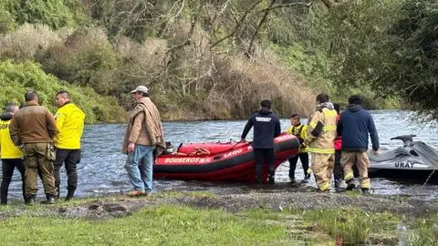 Encuentran cuerpo de hombre que desapareció al intentar rescatar a adolescente en río Pilmaiquén