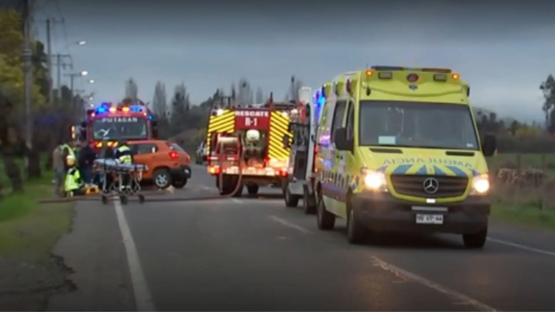 Accidente que dejó tres lesionados provoca cierre de Ruta 5 Sur en Villa Alegre