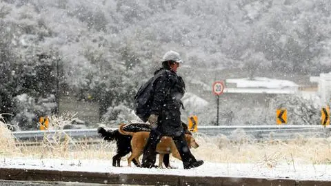 Pronostican nevadas en la región Metropolitana: Podría llegar a Santiago Centro y Plaza Italia