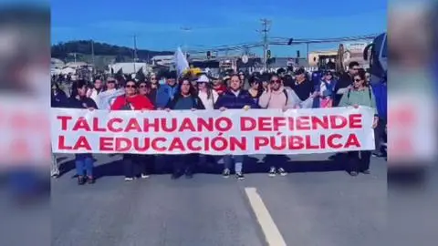 Sin seguros, con deudas y riesgo de embargo: La realidad de profesores y asistentes de la educación en Talcahuano