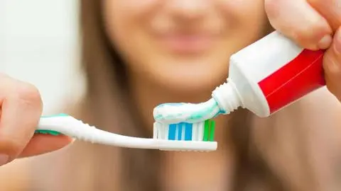 Colgate retira una pasta de dientes del mercado chileno por ingrediente riesgoso para la salud