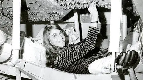 Margaret Hamilton: La mujer de la NASA que hizo posible el alunizaje